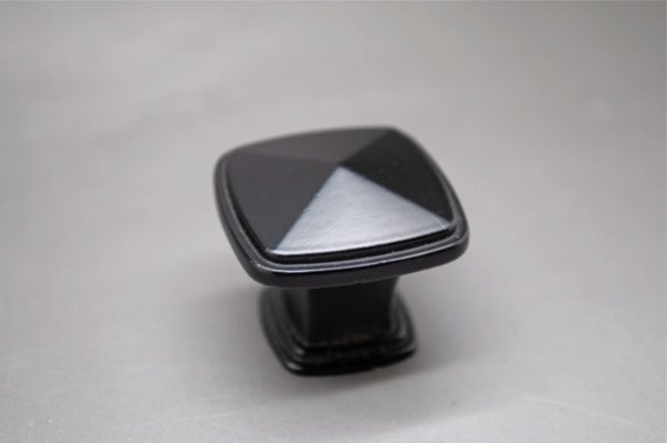 H&aring;ndtak/Knott, Metall, Svart &ldquo;Marbella&rdquo; 30mm