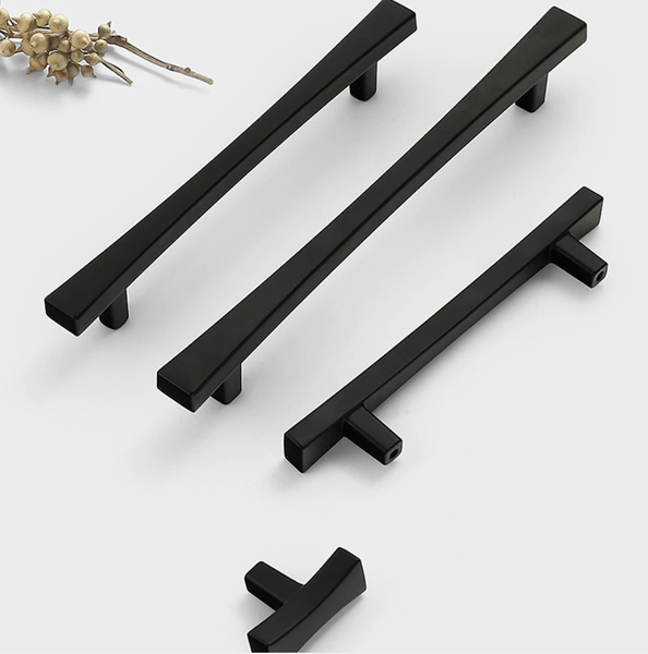 H&aring;ndtak, Metallisk, Svart &ldquo;Salguero&rdquo; knott, 96mm&hellip;320mm
